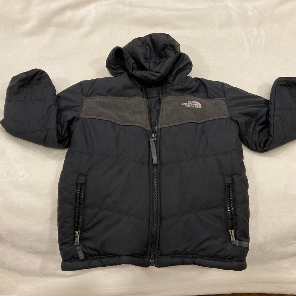The north face jacket for boys size X/TP 6